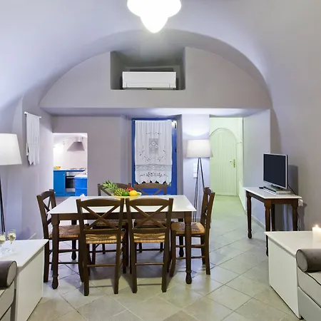 Semeli Cave House בית נופש *